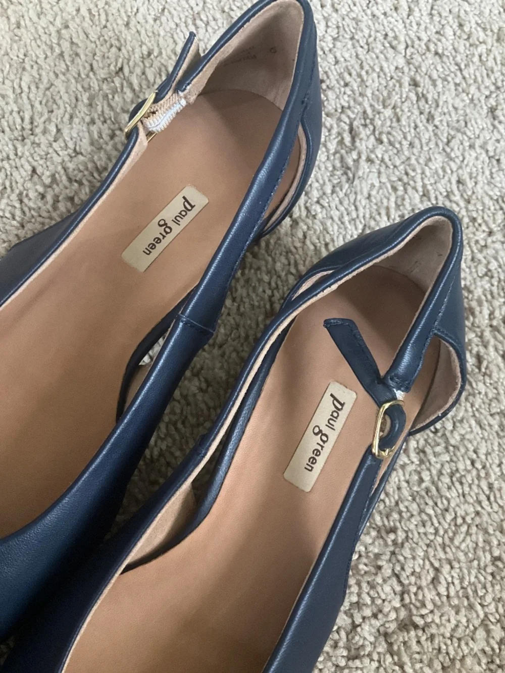 Paul Green Flats for Women